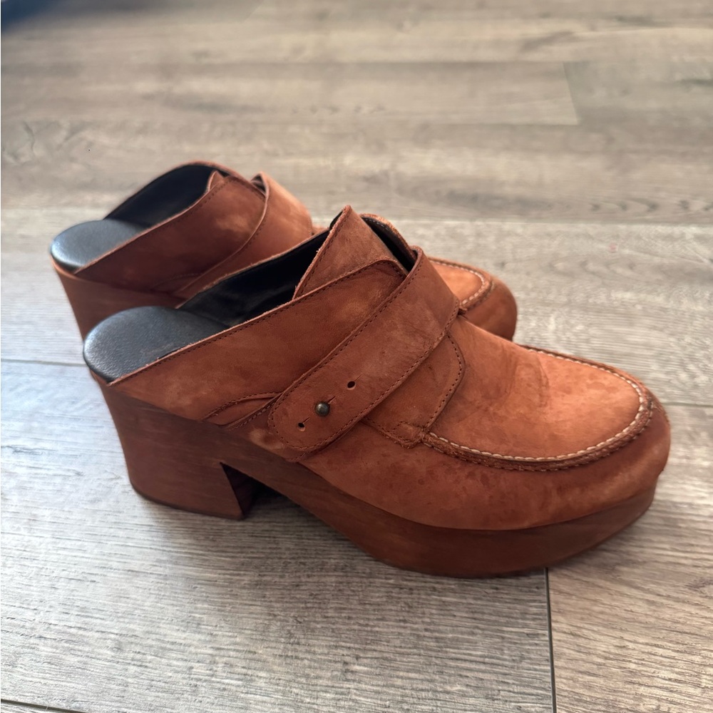 Free People Orange/ Brown Leather Platform Clogs size 38